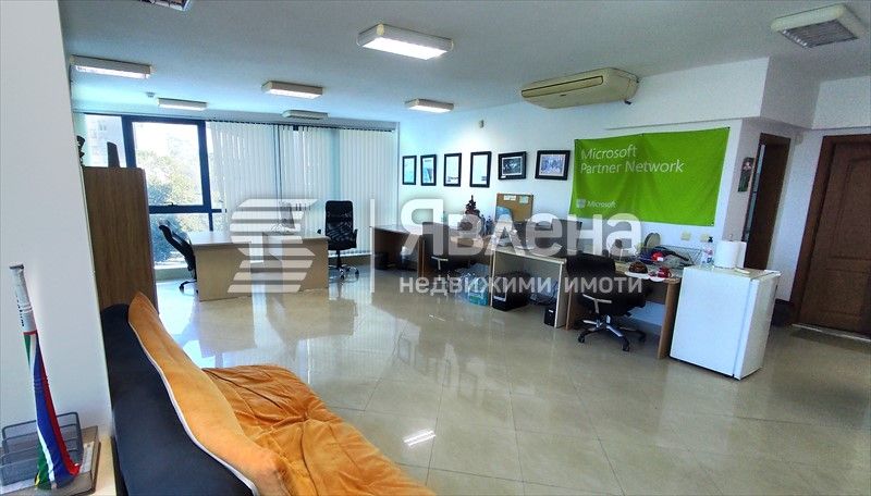 Продава се Многостаен апартамент в Бургас, Лазур - 103 кв.м за 2331 €/кв.м - Снимка #7