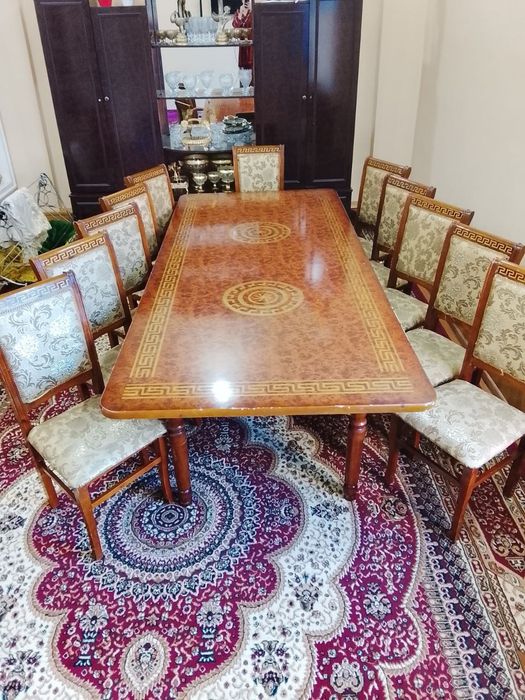 12 tali stol stul Holati yaxshi