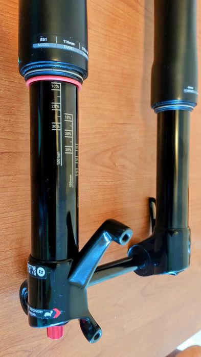 Вилка RockShox RS-1 карбон 29", ход 110mm, Push Remote с Gate control