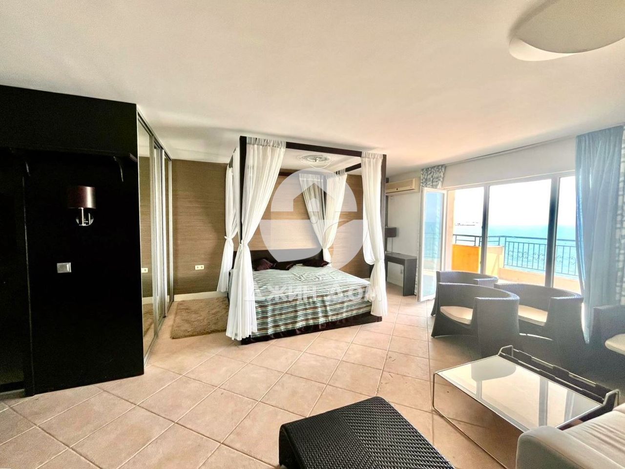 Продава се Едностаен апартамент в Ахелой - 77 кв.м за 1065 €/кв.м - Снимка #2