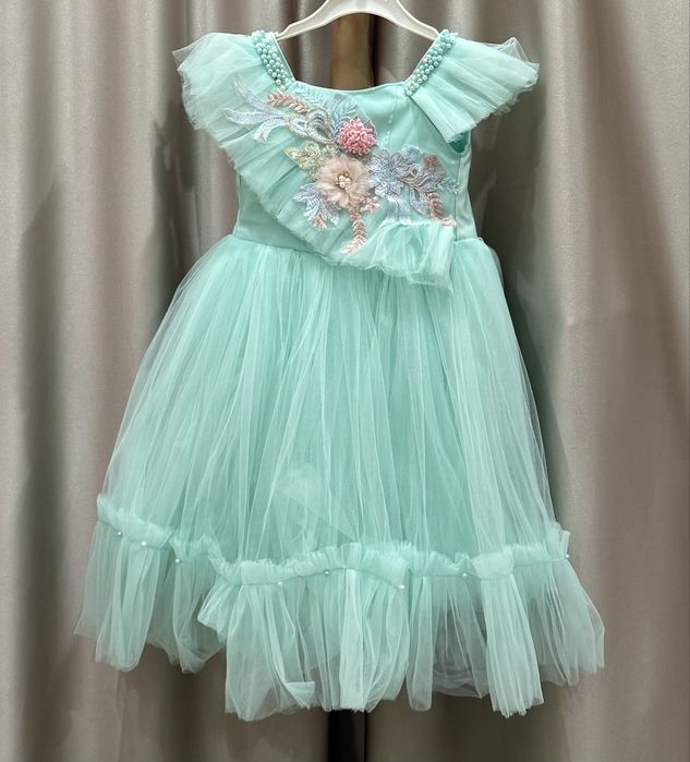 Продам детское платье