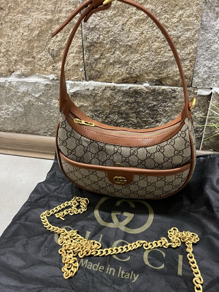 Чамта Gucci естествена кожа