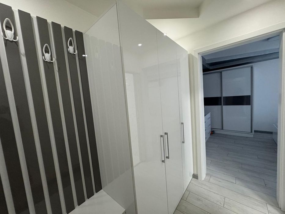 Inchiriez garsoniera 30MP