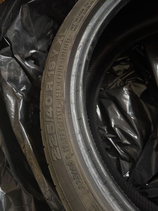 Лятна гума Continental 225/40/R19 run flat  2021
