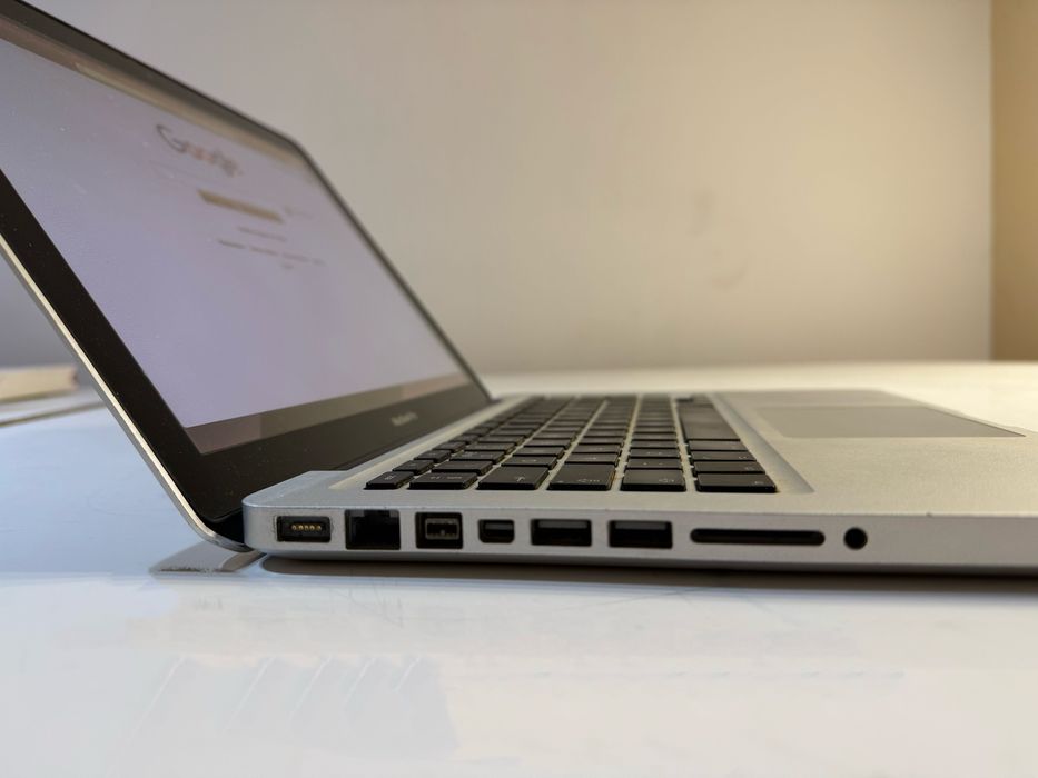 MacBook Pro 13’ mid 2010