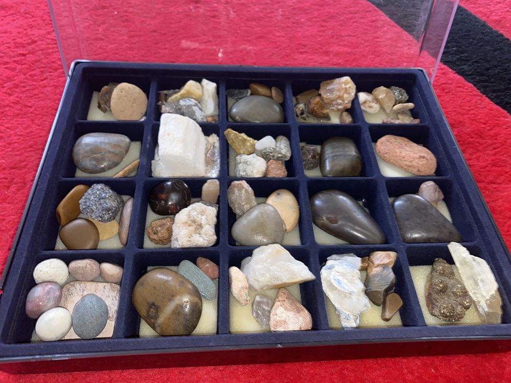 Colecție de pietre prețioase