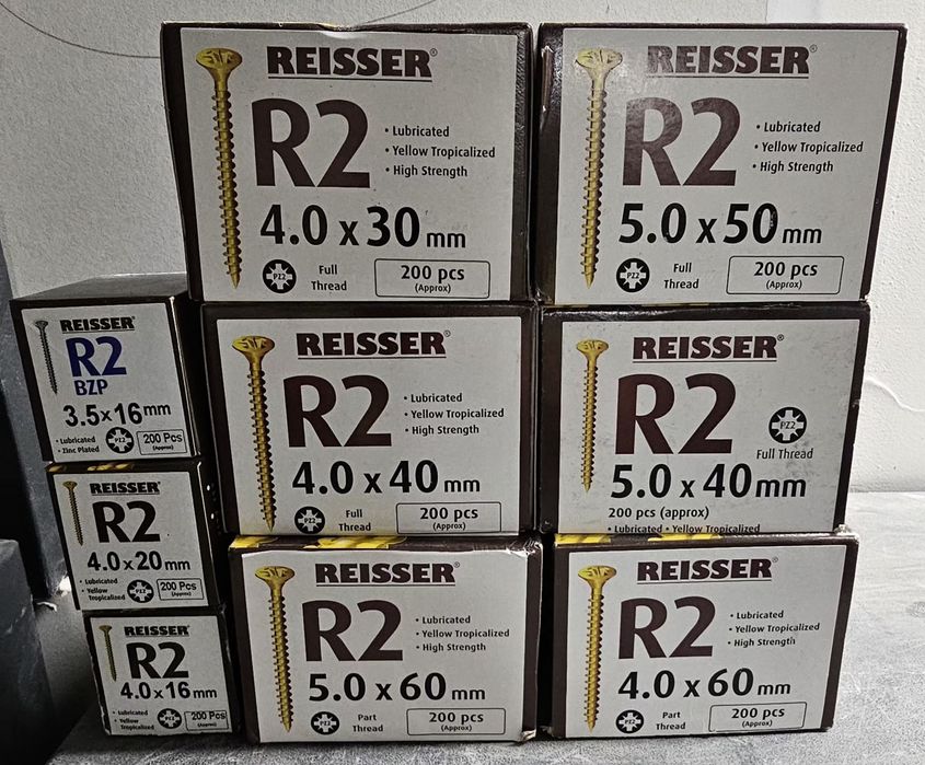 Винтове за дърво Reisser R2 с различни размери