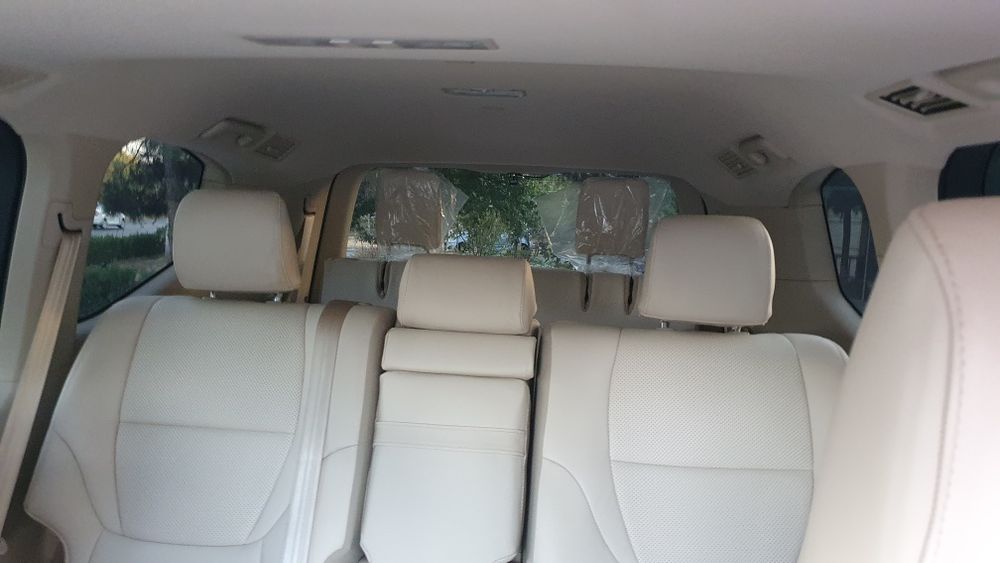 Toyota Land Cruiser.300 3.5Tvin turbo. Yili 2022. Yurgani 49000. Narxi