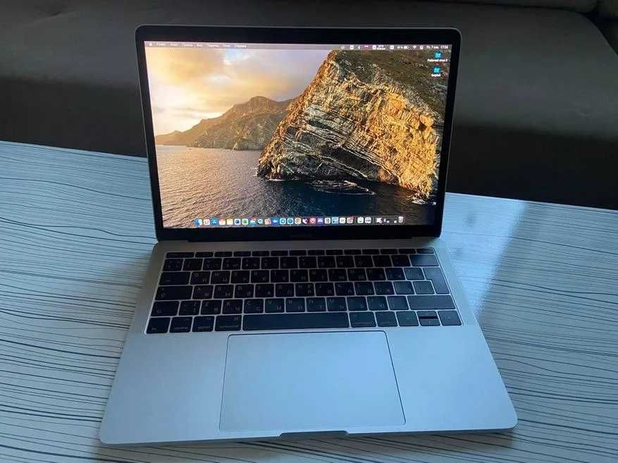 Macbook pro 13", 2017 без матрицы