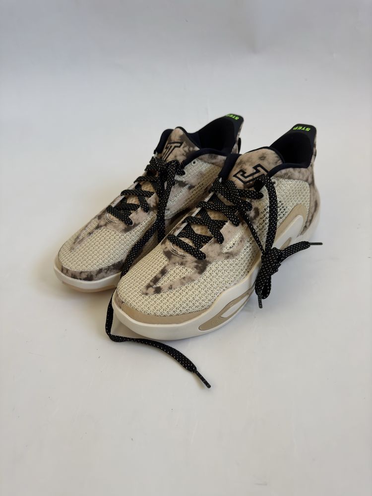 Adidasi Jordan marimea 38,5(24cm) noi, originali