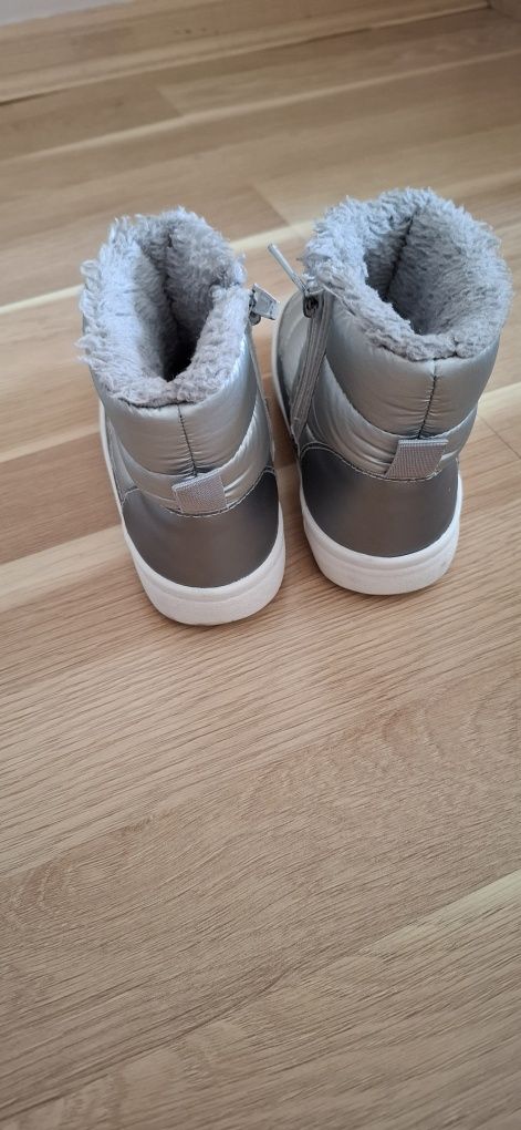 Детски боти/ботуши 26 номер Puma и H&M