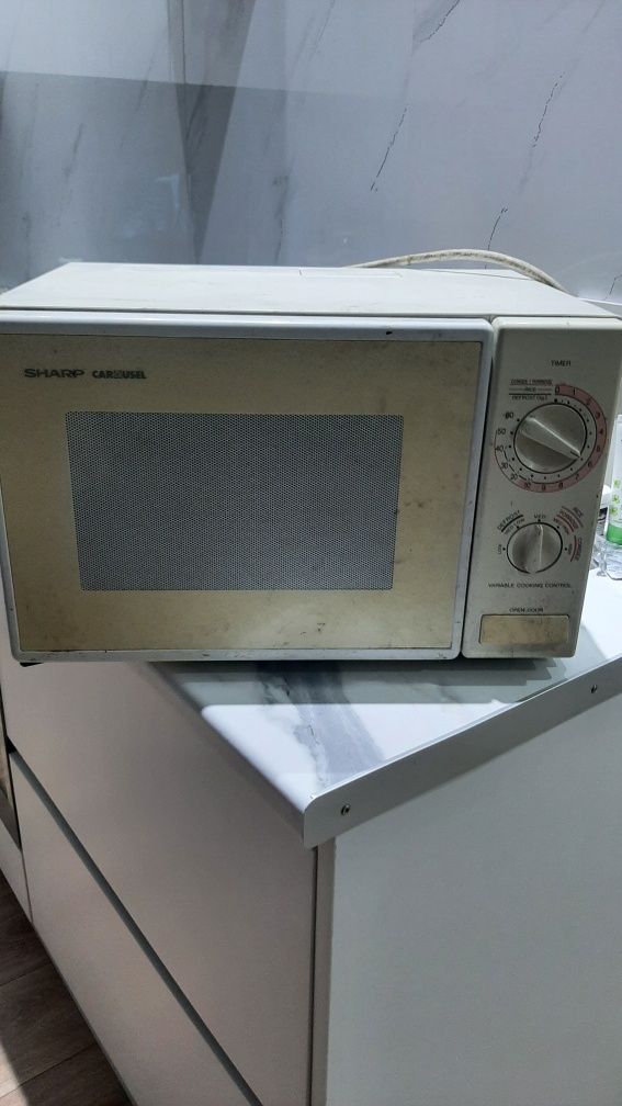 Микроволновая печь.