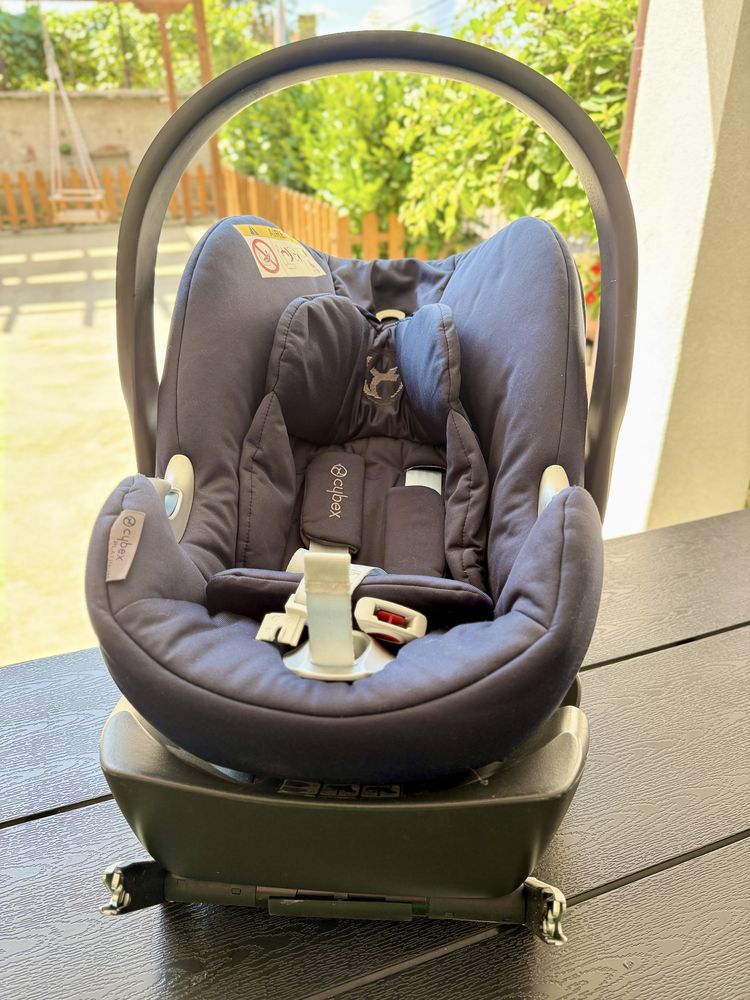 Столче за кола тип кошница за новородено Cybex с Isofix база