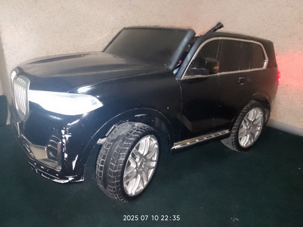 Bolalar mashinasi BMW X5