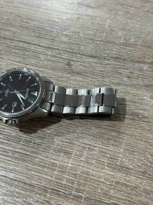 Продавам Часовник Citizen Super Titanium