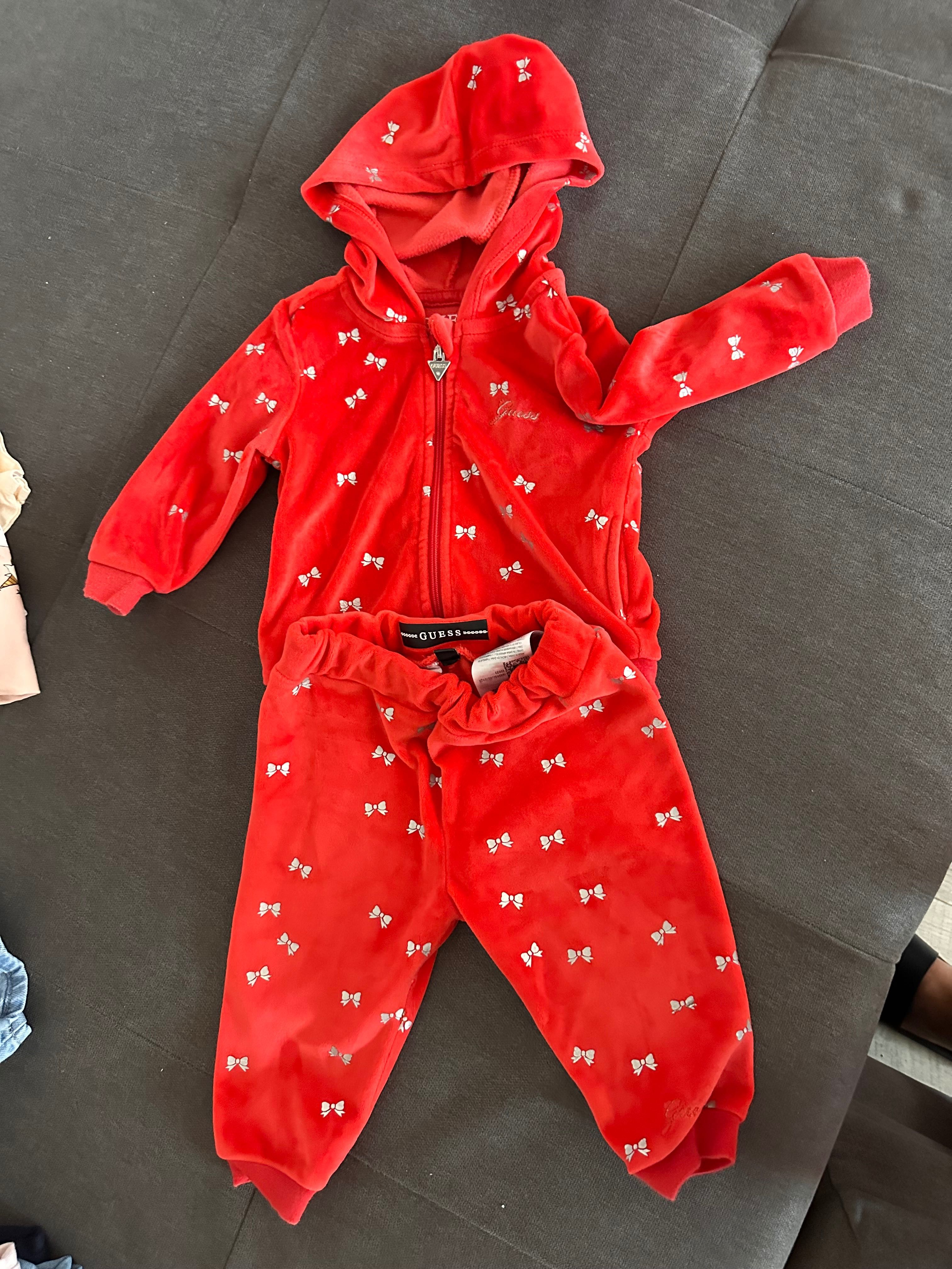 Комплекче Guess за момиче