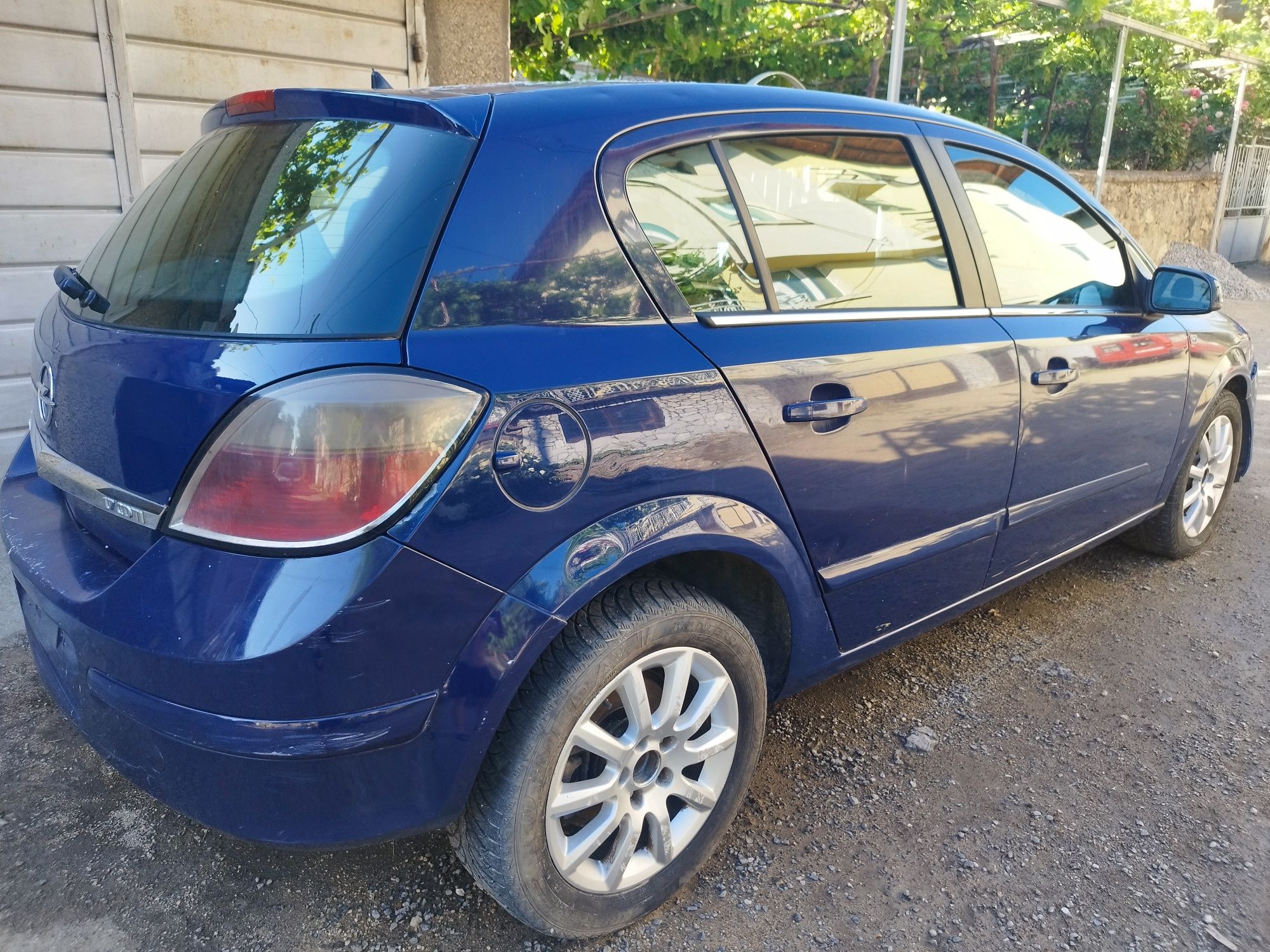 Opel Astra H 1.7 CDTI (101 коня) на  части 2005г.