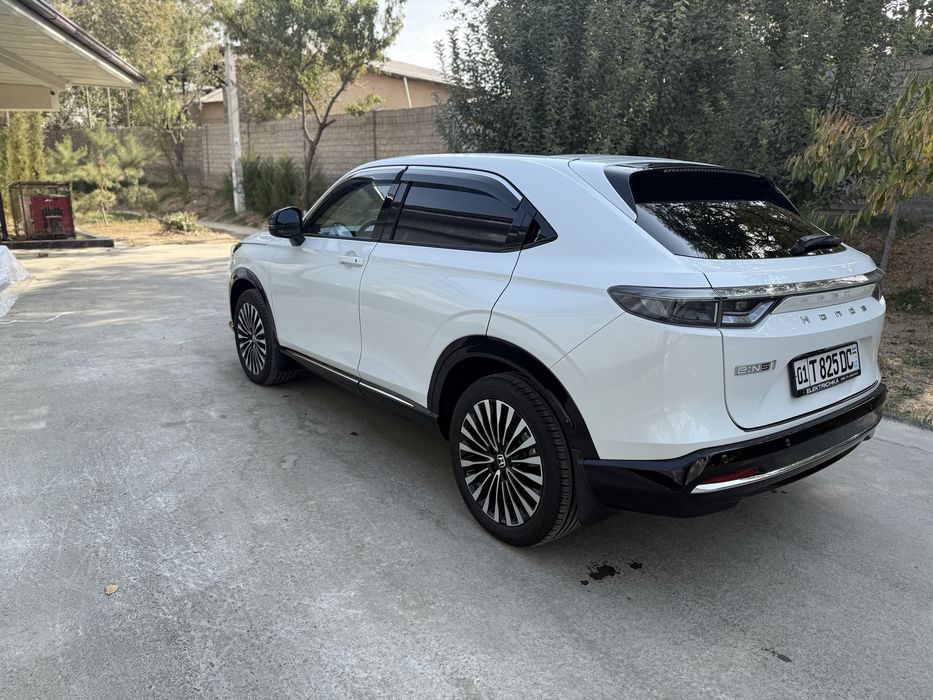 Продаю Honda e:NS1 октябрь 2022 г. В отличном состоянии