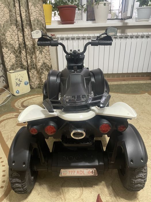 Квадроцикл для юных гонщиков — в отличном состоянии