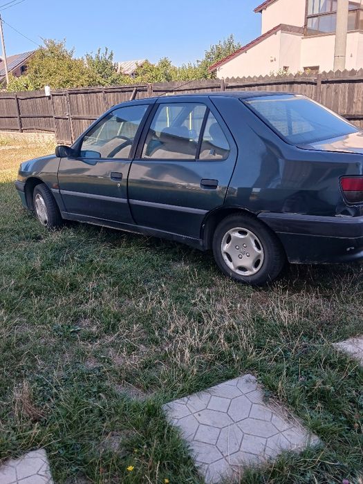 Vând  Peugeot 306