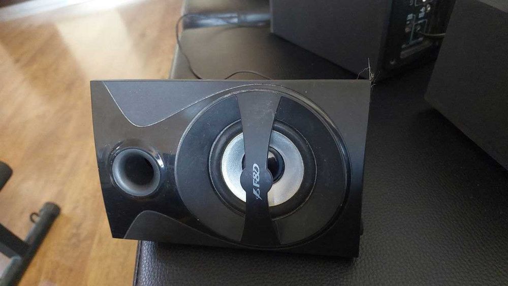 4 колони + 1 субуфер (ЛОТ)