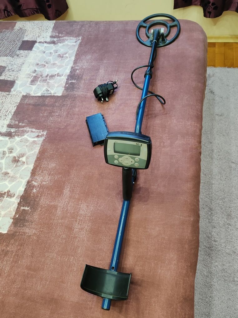 Професионален металотърсач MINELAB X-TERRA 705 (модел МТ 705)