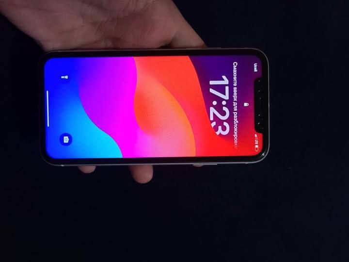 iPhone XR 64 gb