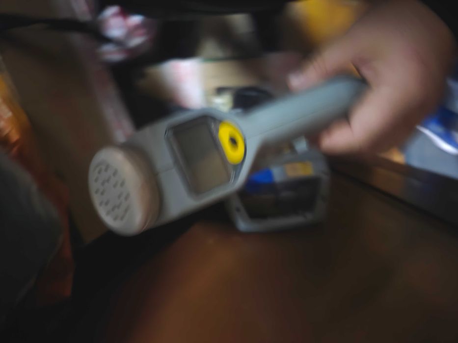 Продавам дълбочинен скенер за откриване на метали !