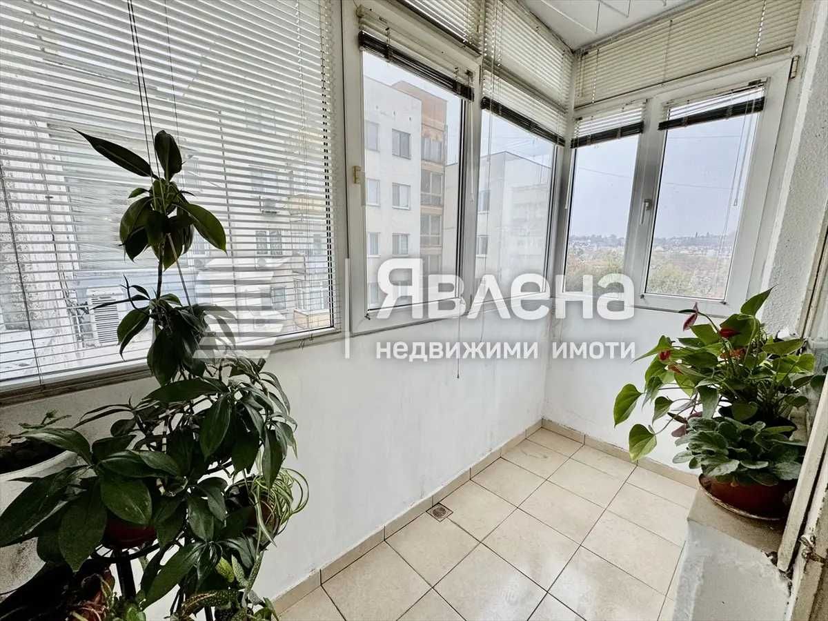 Апартамент с 3 отделни стаи