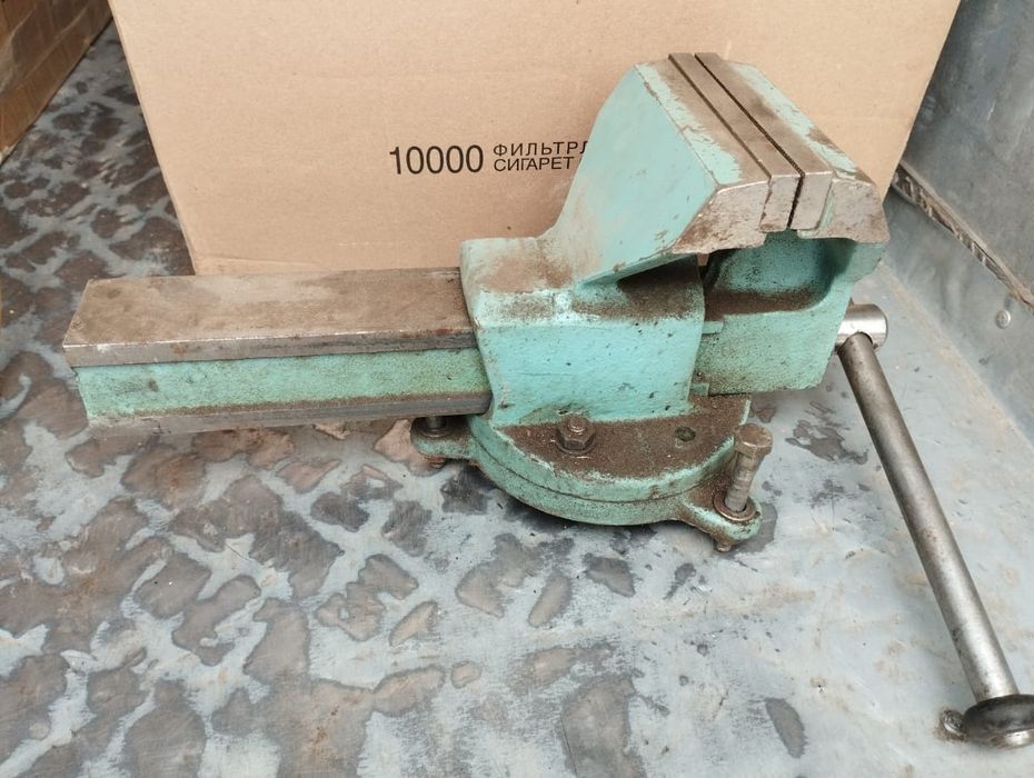 Продам тиски бу в хорошем состоянии
