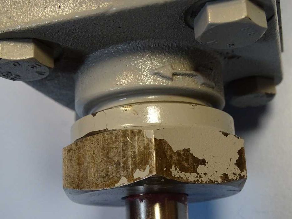 Винтова хидравлична помпа Termomeccanica T38/3