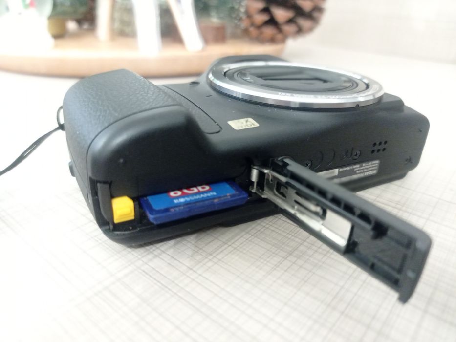 Фотоапарат Kodak PIXPRO FZ152