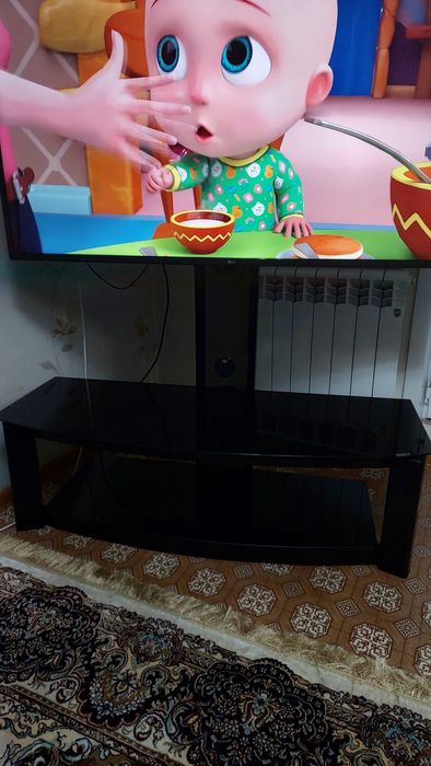 Тумба под тв с креплением