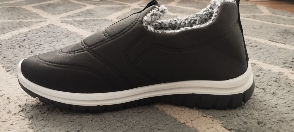 Тёплые зимние слипоны 40–41  обувь кросовки сапоги  ботинки. Одежда