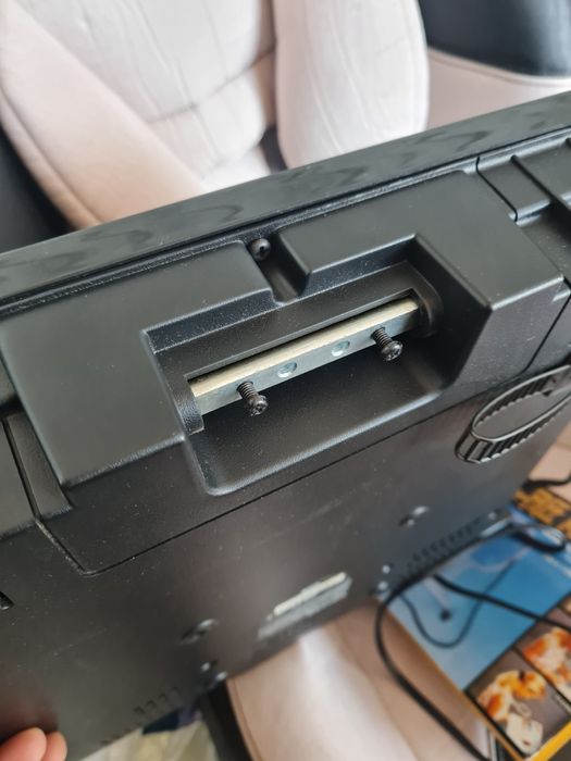Televizor LCD United*USB, HDMI*mic și usor*Pt Bucătărie, rulote,, bus
