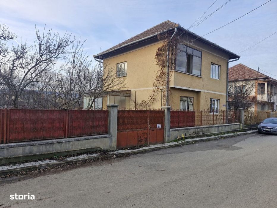 Imobil regim de inaltime p+1, constructie 1986, Cugir