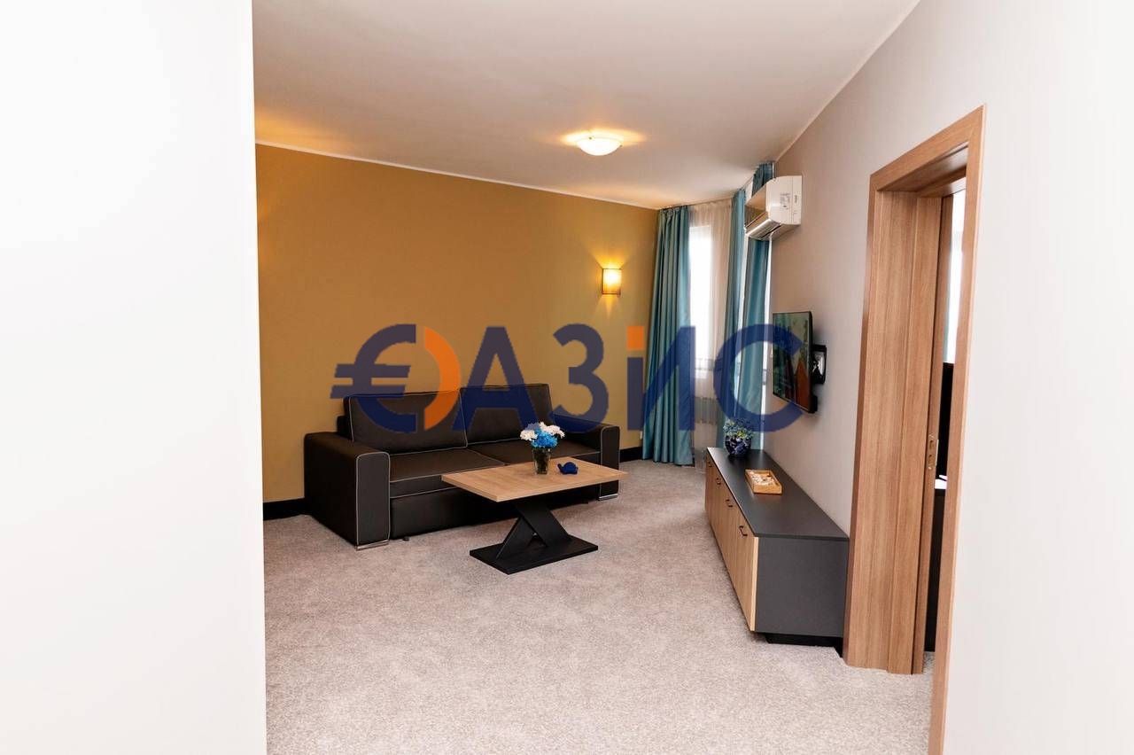 Продава се Хотел в к.к. Слънчев бряг - 8000 кв.м за 688 €/кв.м - Снимка #8