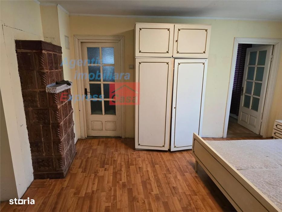 Casa de vanzare + 1200 mp teren, la 28 km de Iasi