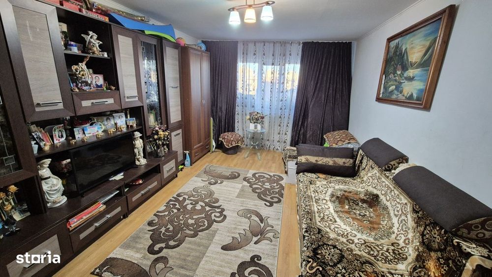 Vanzare apartament 2 camere decomandat - 52 mp - strada 23 August