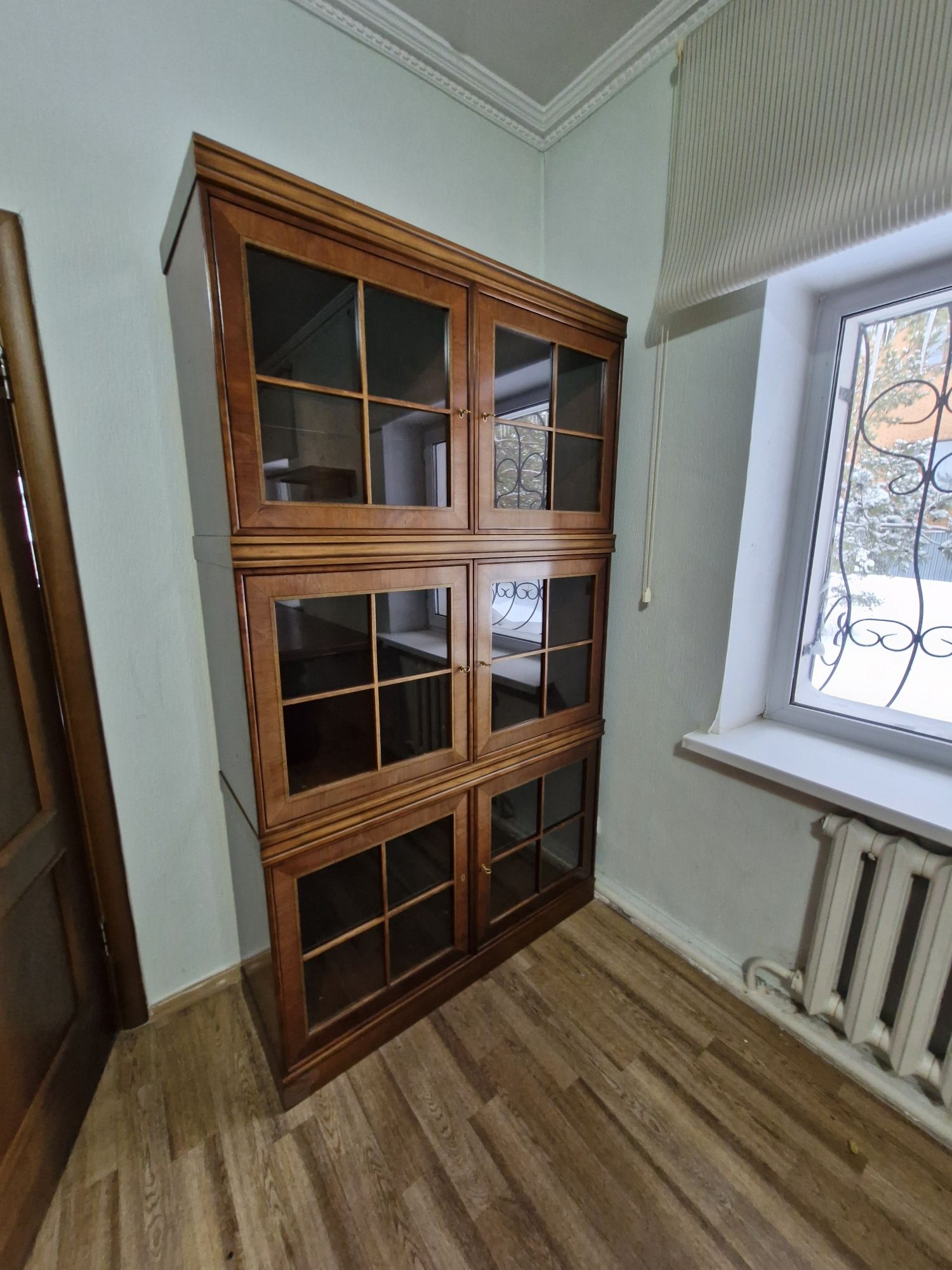 Продам старинную мебель из чистого дерева