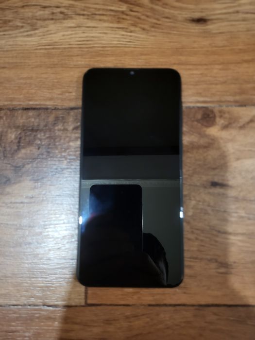 Телефон Самсунг а20 срочно срочно