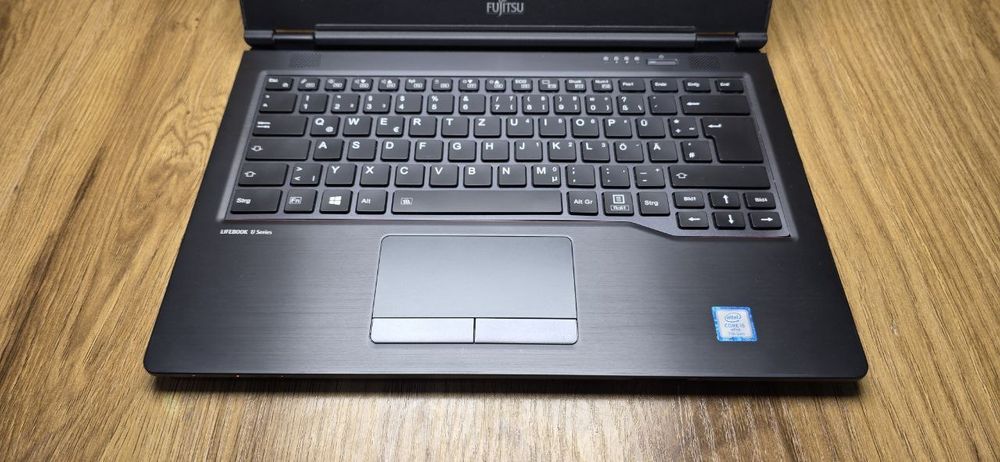 Core i5 8gb/ 256 ssd  7- pokoleniya Fujitsu! Ideal holatda!