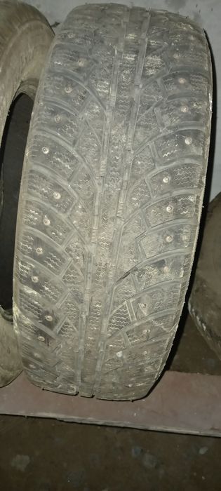 Продам шины  зимние