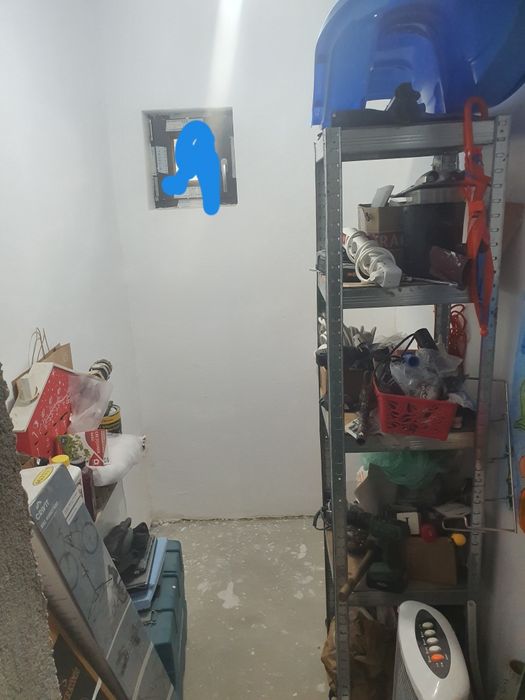 Vand casa in teghes la padure