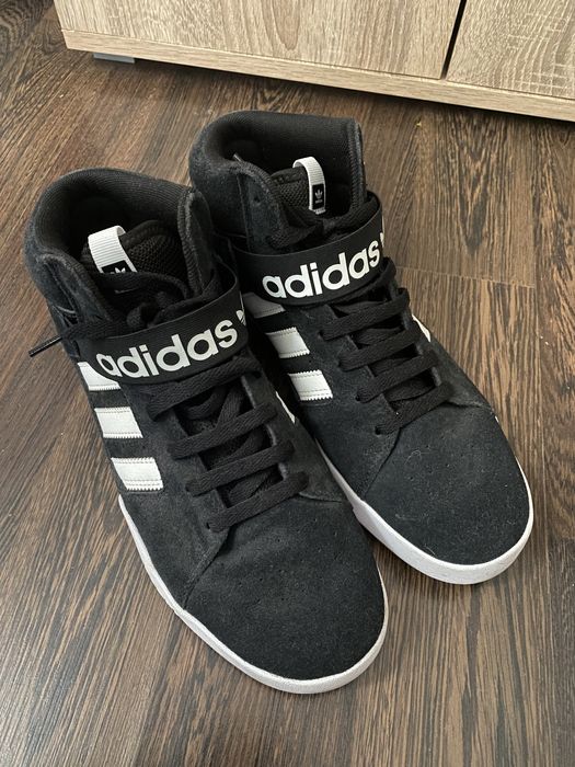 Adidas shoes noi