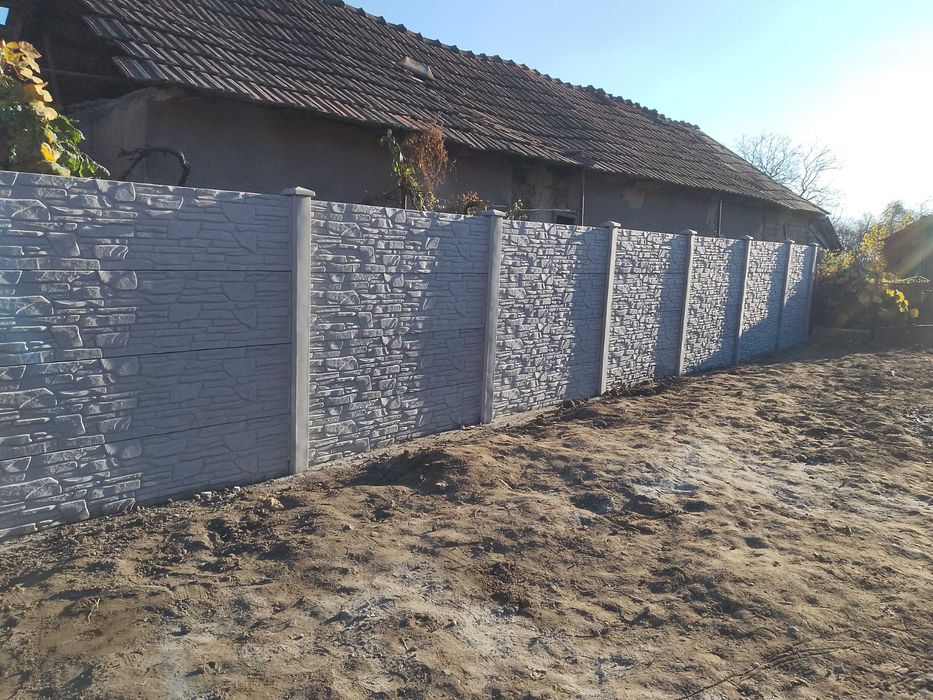 De vanzare gard beton pavele  coame de gard etc