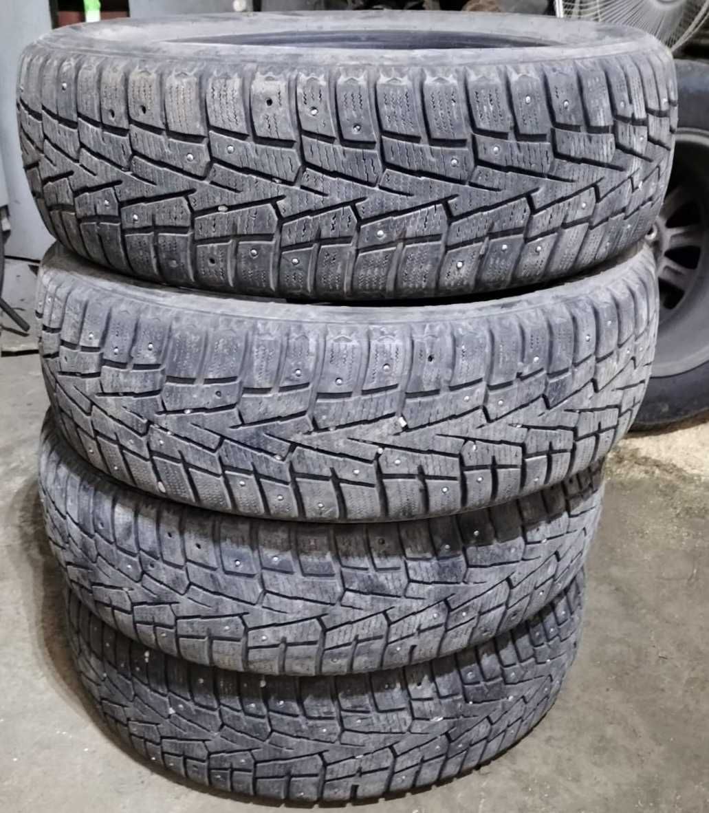Автошины зимние, шипованные.