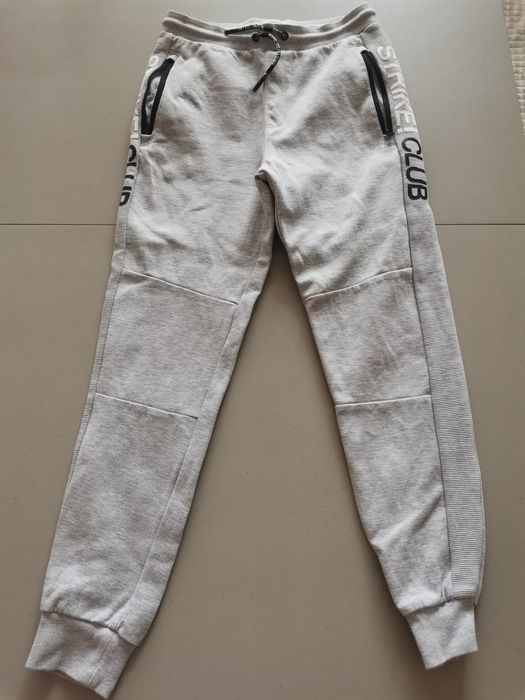 нови Дънки за момче на H&M 9год  Reserved  158 см