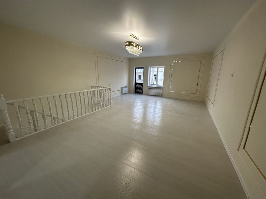 100кв уй сотилади