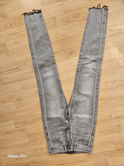 Pantaloni. Marimea 26-36.50 lei